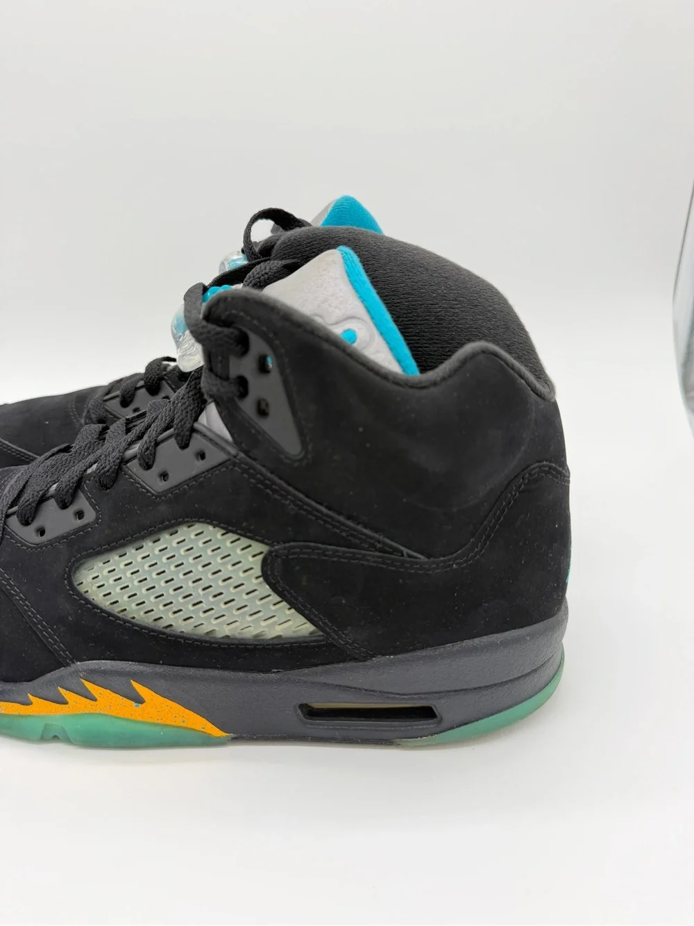 Nike Air Jordan 5 Retro DD0587-047 Basketball Shoes Black Aqua Men's - Size 10.5